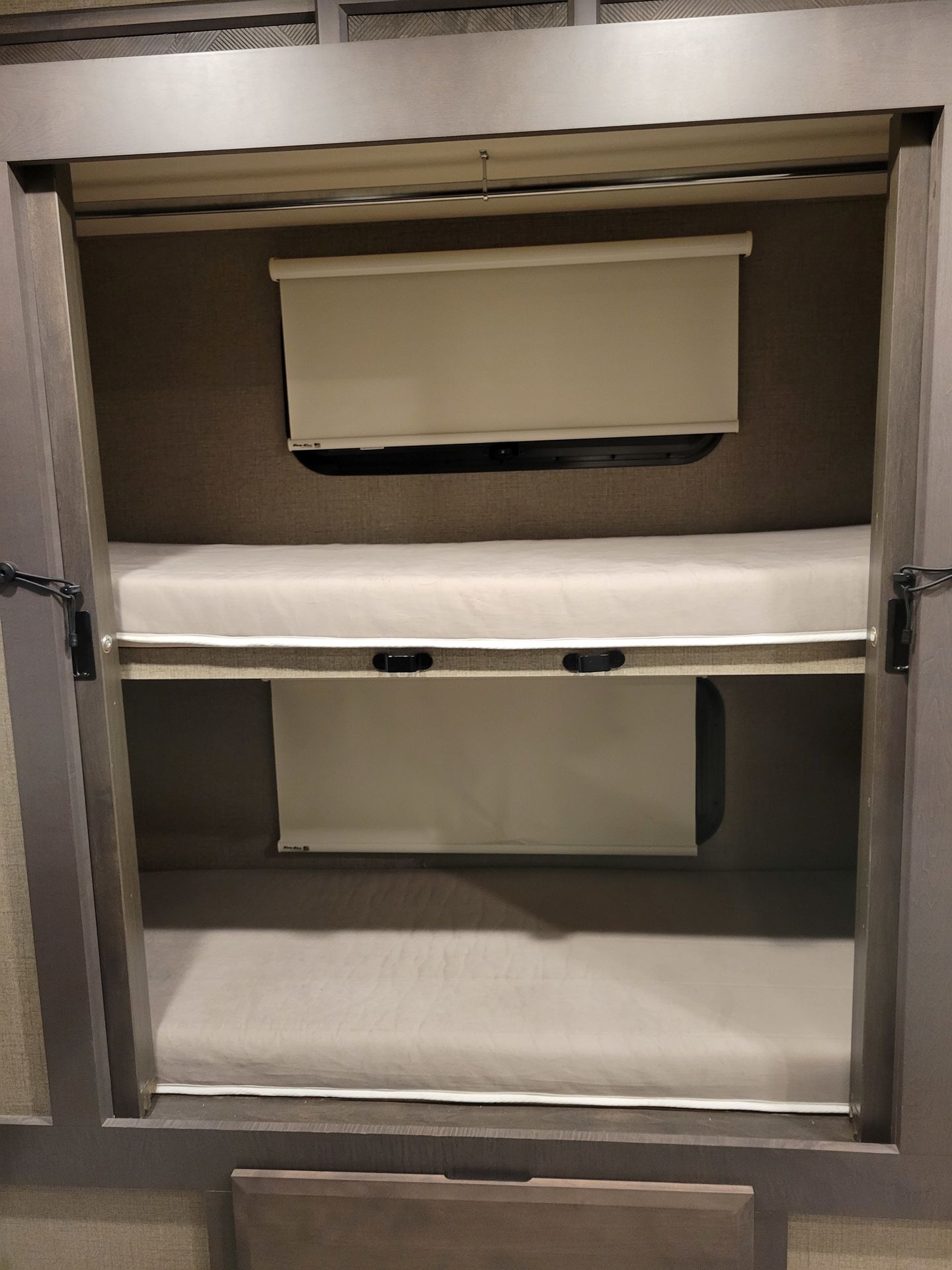 2022 Thor Omni Class C Motorhome for rent in Middlesex, NJ - RVnGO