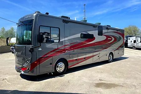 2022 Fleetwood Frontier 36SS Class A Motorhome for rent in Moraine, OH - RVnGO