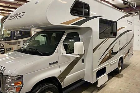 2016 Thor Freedom Elite 22E Class C Motorhome for rent in Moraine, OH