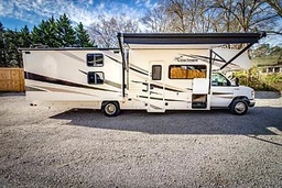 Class C Motorhome main photo thumbnail