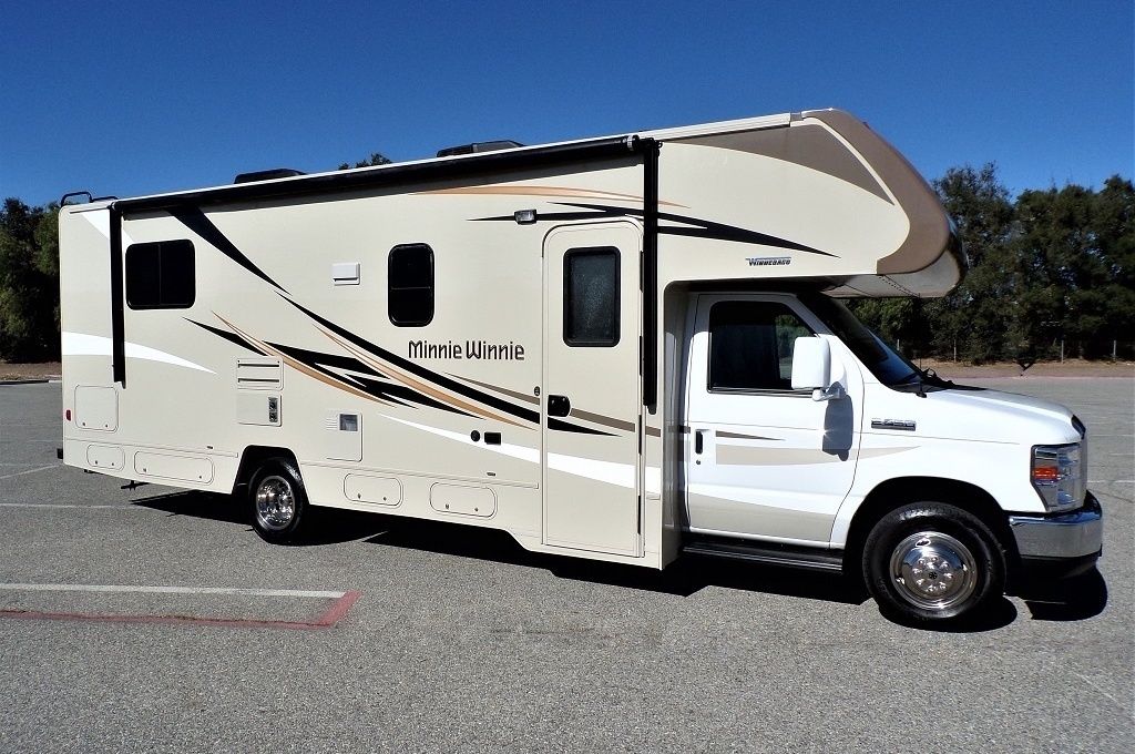 2016 Winnebago Minnie Winnie Class C Motorhome for rent in Battle Ground, WA - RVnGO