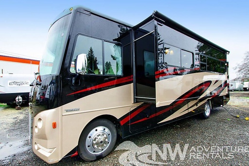 2017 Itasca Sunstar Class A Motorhome for rent in Spokane Valley, WA
