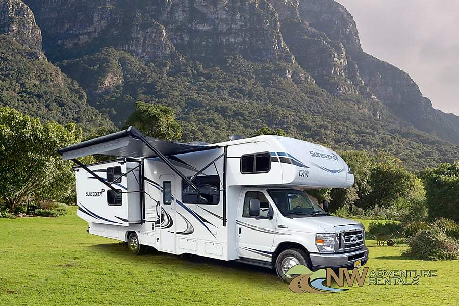 2022 Forest River Sunseeker LE 3250DSLE Class C Motorhome for rent in Vancouver, WA - RVnGO