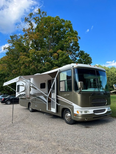2001 Gulf Stream Sun Voyager Class A Motorhome for rent in Rockford, MI