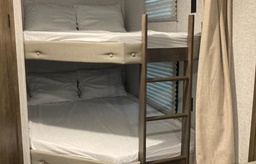 Travel Trailer main photo thumbnail