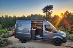 Class B Motorhome main photo thumbnail
