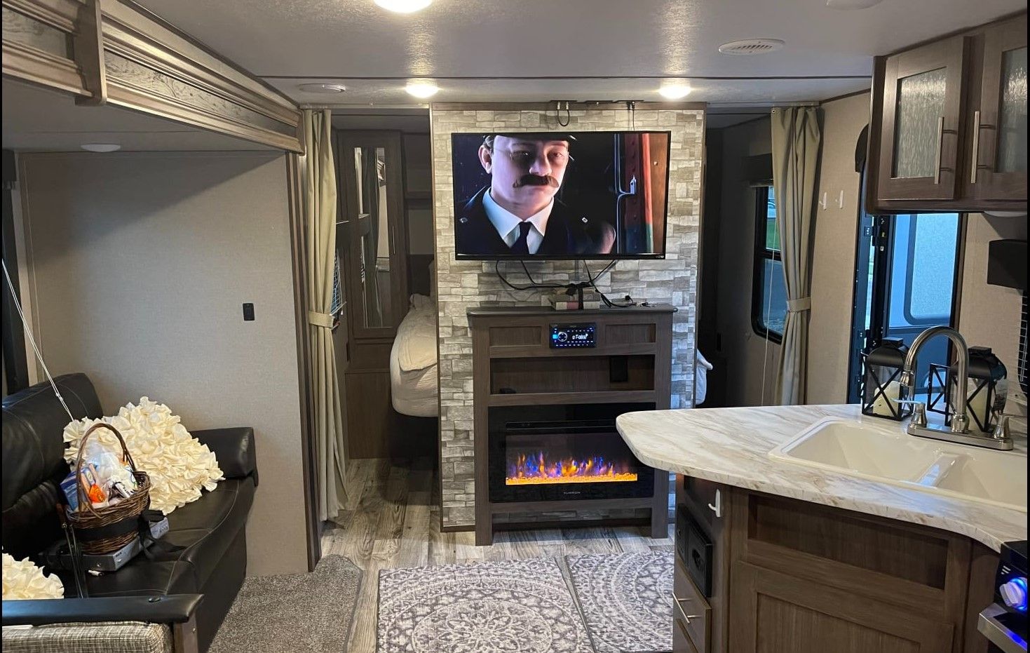 2020 Keystone Rv 26LHSWE Travel Trailer for rent in Saratoga Springs, UT - RVnGO