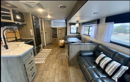 Travel Trailer main photo thumbnail