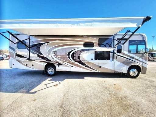 2019 Thor Motor Coach Challenger 37FH Class A Motorhome for rent in San Antonio, TX