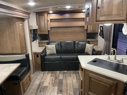Travel Trailer main photo thumbnail