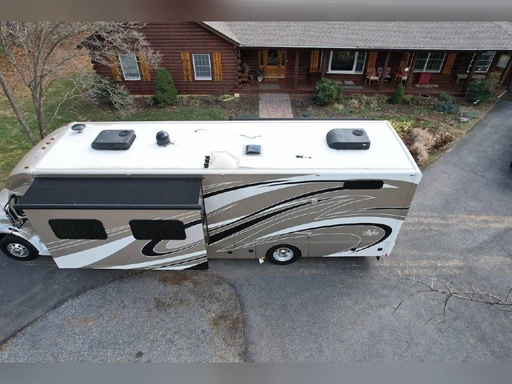 2018 Renegade VERONA 40VBH Class C Motorhome for rent in Virginia Beach, VA