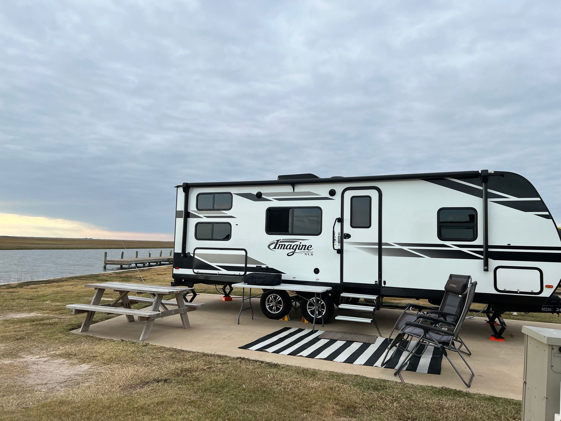 2022 Grand Design Imagine 23BHE Travel Trailer for rent in McAlester, OK - RVnGO