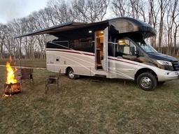 Class C Motorhome main photo thumbnail