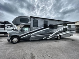 Class C Motorhome main photo thumbnail
