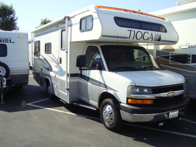 2005 Fleetwood Tioga Class C Motorhome for rent in Anaheim, CA - RVnGO