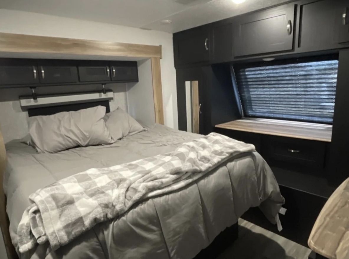 2022 Coachmen Freedom Express Liberty Edition 324RLDSLE Travel Trailer for rent in Palm Bay, FL - RVnGO