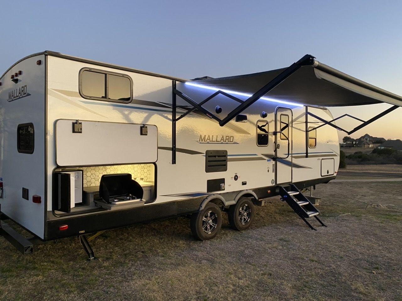 2021 Heartland Mallard M26 Travel Trailer for rent in Weatherford, TX - RVnGO