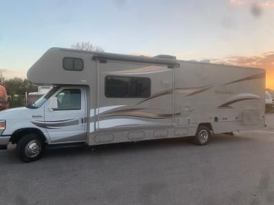 2014 Winnebago minnie winnie Class C Motorhome for rent in Orlando, FL
