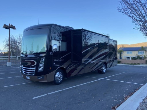 2019 Thor Motor Coach MIRAMAR 35.2 Class A Motorhome for rent in Miami, FL