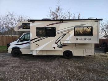 2020 Thor Motor Coach Quantum KM24 Class C Motorhome for rent in Tampa, FL - RVnGO