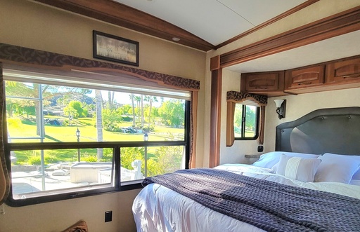 5TH WHEEL MONTANA