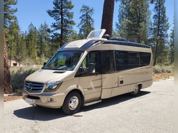 Class C Motorhome main photo thumbnail