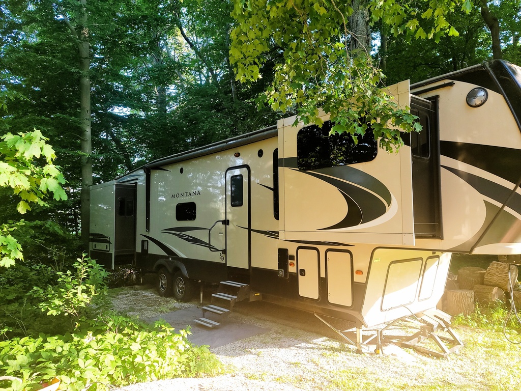 2019 Montana High Country - 375FL Fifth Wheel for rent in Oostburg, WI - RVnGO
