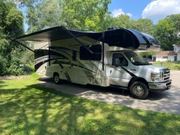 Class C Motorhome main photo thumbnail