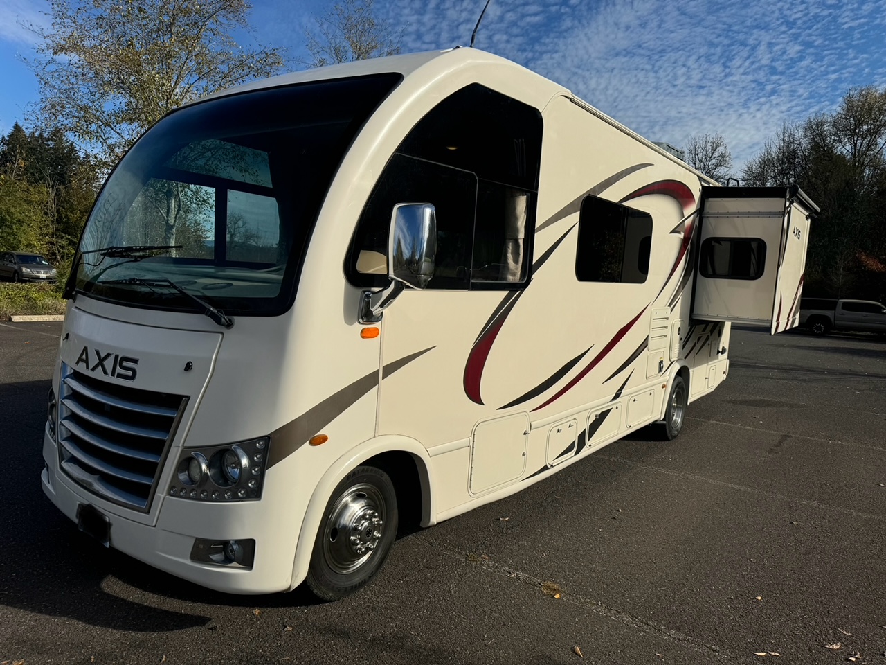 2018 Thor Axis Class A Motorhome for rent in Battle Ground, WA - RVnGO