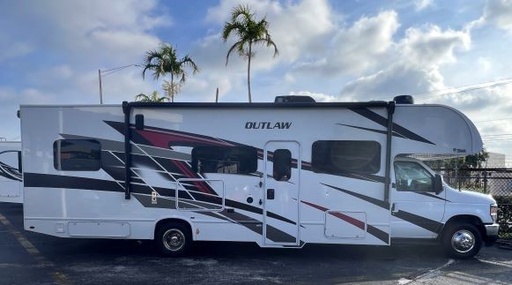 # 7029 Outlaw Class C Toyhauler