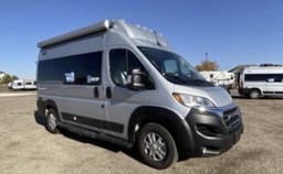 Class B Motorhome main photo thumbnail