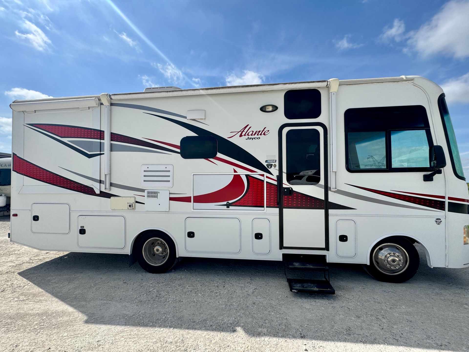 2017 Jayco Alante 26X Class A Motorhome for rent in Granger, TX - RVnGO