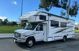 Class C Motorhome main photo thumbnail