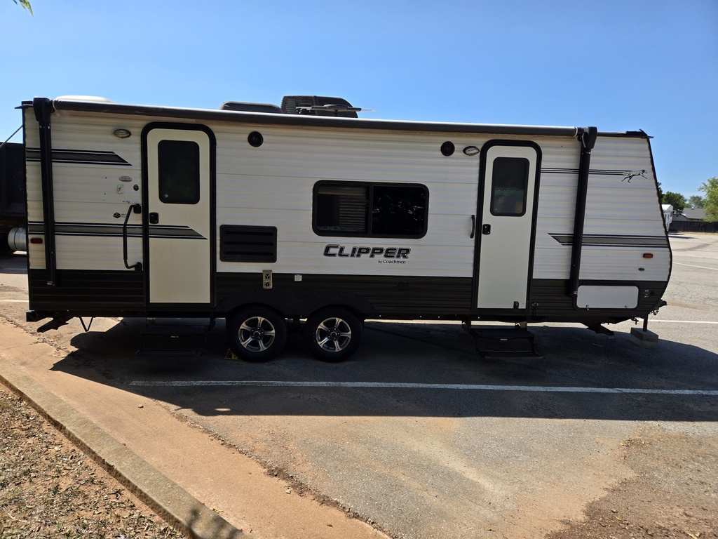 2018 Coachmen Clipper Travel Trailer for rent in Edmond, OK - RVnGO