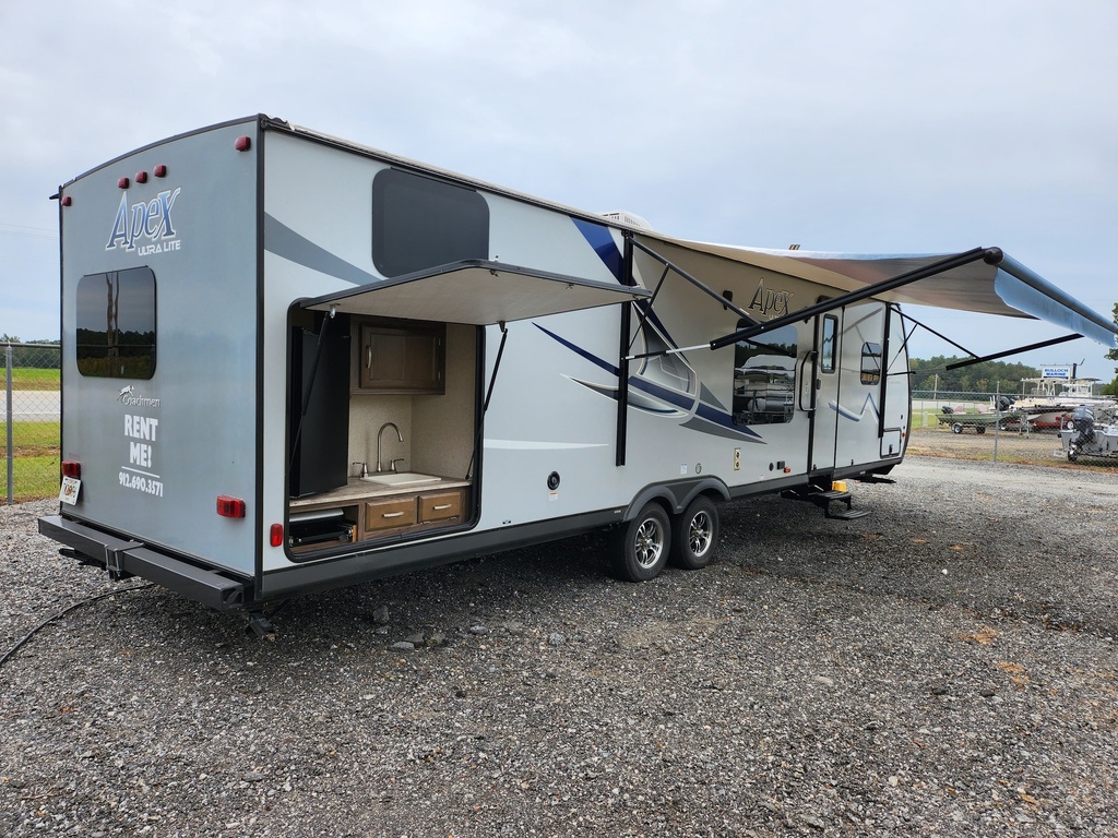 2017 COACHMAN APEX 300 BHS Travel Trailer for rent in Statesboro, GA - RVnGO