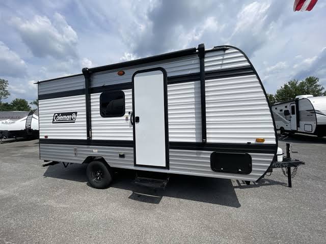 2025 Keystone Coleman 17b Travel Trailer for rent in Houston, TX - RVnGO