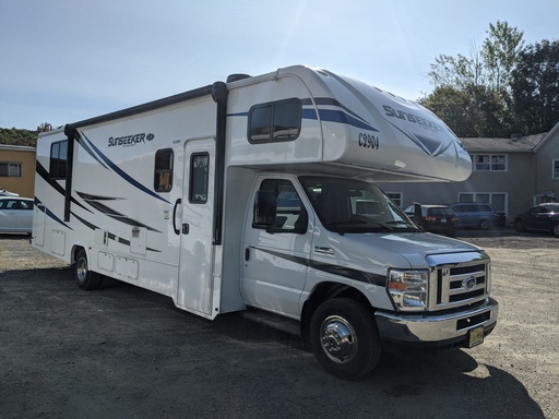 2024 - 29' Class C Motorhome Rental