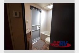 Travel Trailer main photo thumbnail