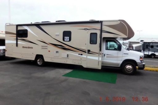 2018 Winnebago Minnie Winnie 31K Class C Motorhome for rent in Clovis, CA