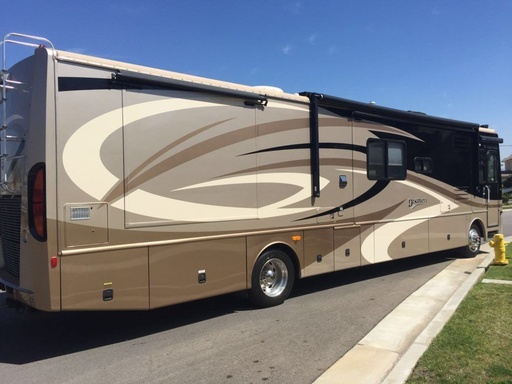 2007 Fleetwood Discovery Class A Motorhome for rent in Beaumont, CA