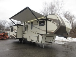 Fifth Wheel main photo thumbnail