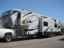 Fifth Wheel main photo thumbnail