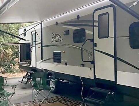 2016 Jayco Camper 35' Travel Trailer for rent in Auburndale, FL - RVnGO