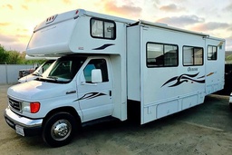 Class C Motorhome main photo thumbnail