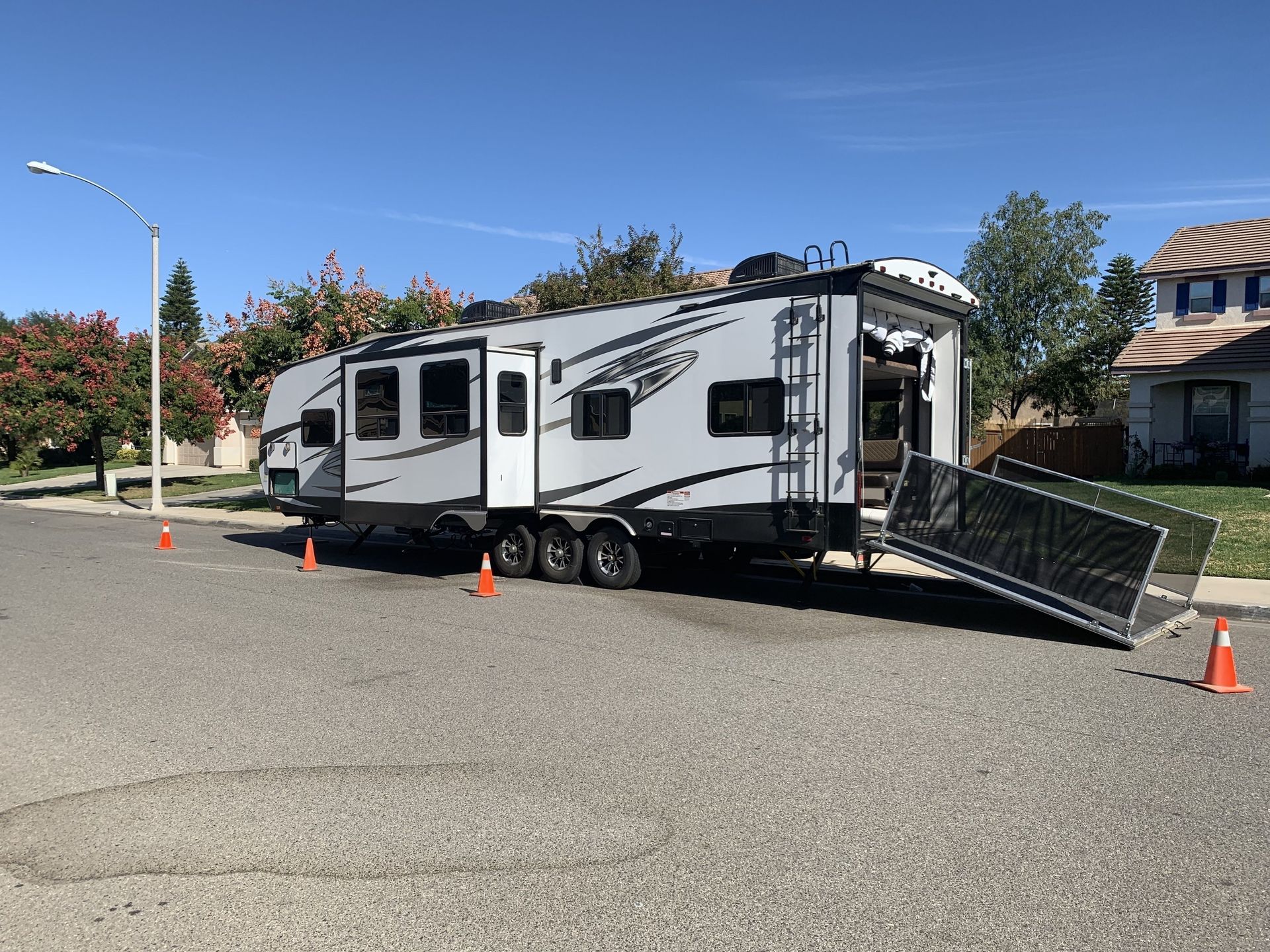 2019 Heartland Torque Toy Hauler for rent in Riverside, CA - RVnGO