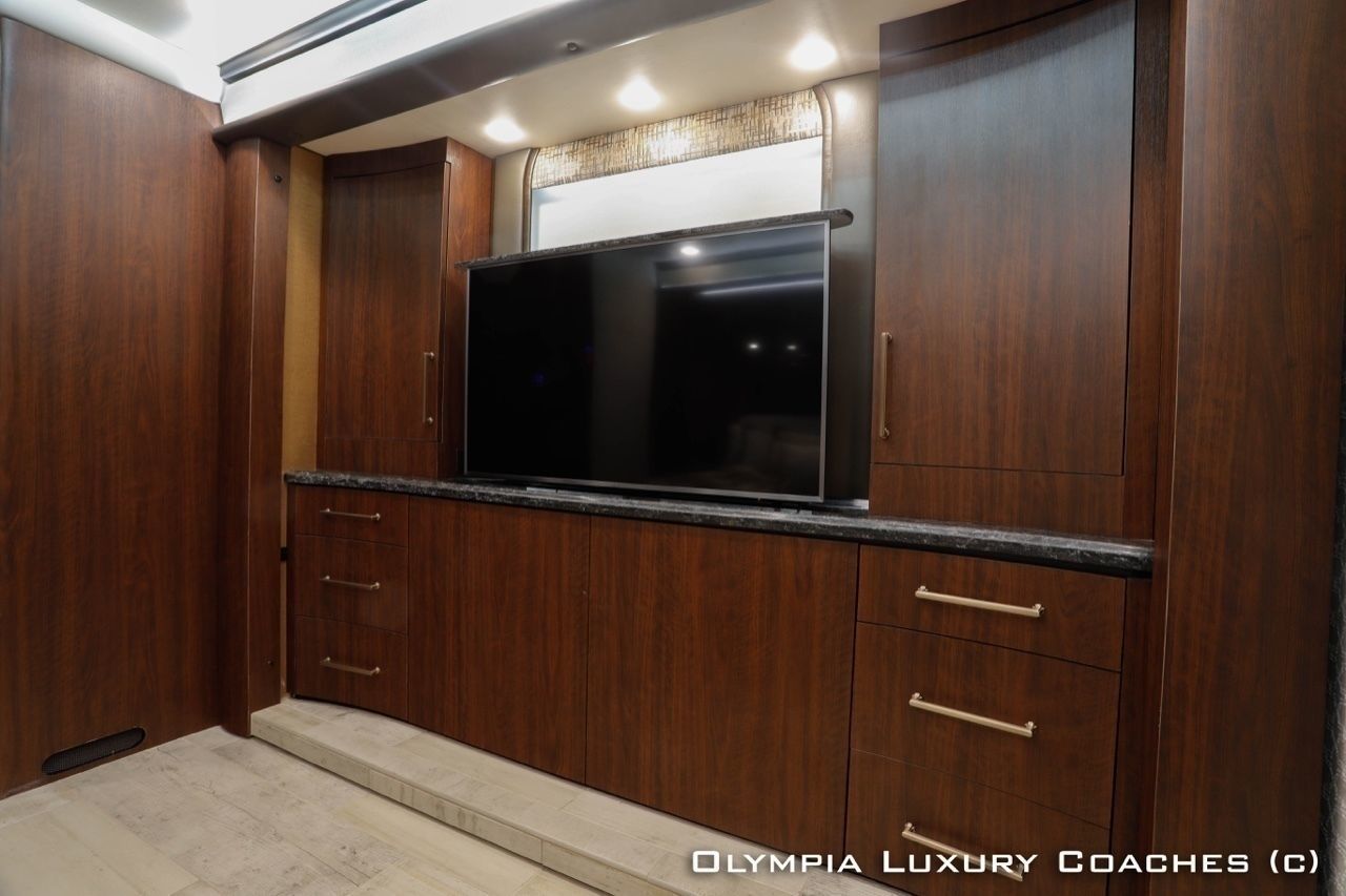 2018 Foretravel IH-45 Class A Motorhome for rent in Los Angeles, CA - RVnGO