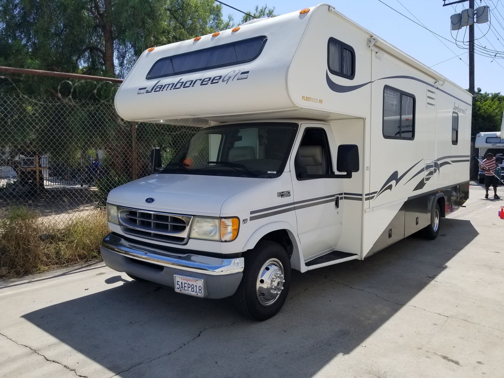 2003 Fleetwood Jamboree GT Class C Motorhome for rent in Los Angeles, CA - RVnGO