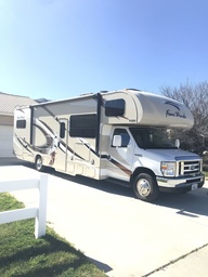 Class C Motorhome main photo thumbnail