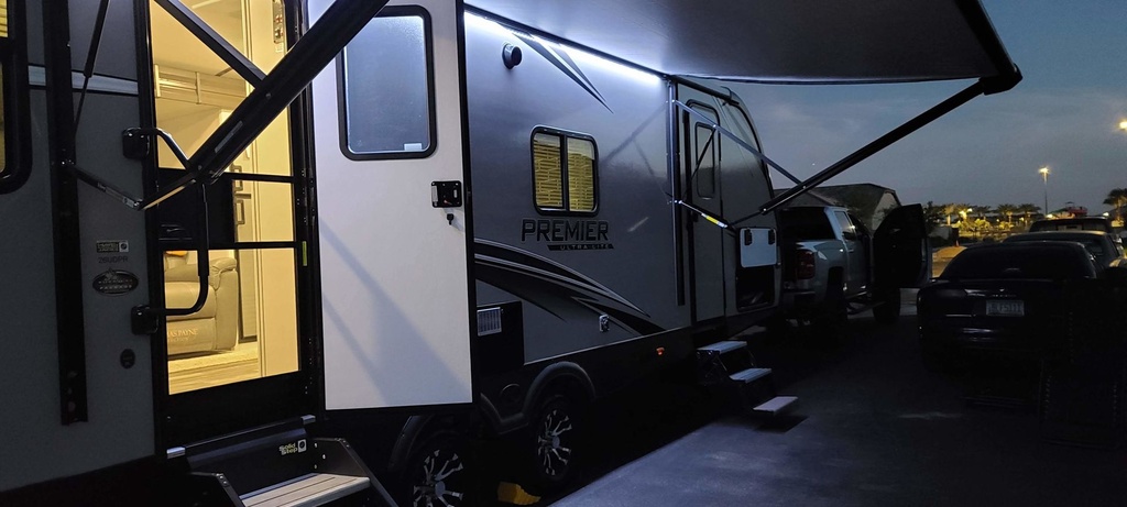 2020 Keystone Premier Travel Trailer for rent in Mesa, AZ - RVnGO