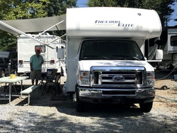 Class C Motorhome main photo thumbnail